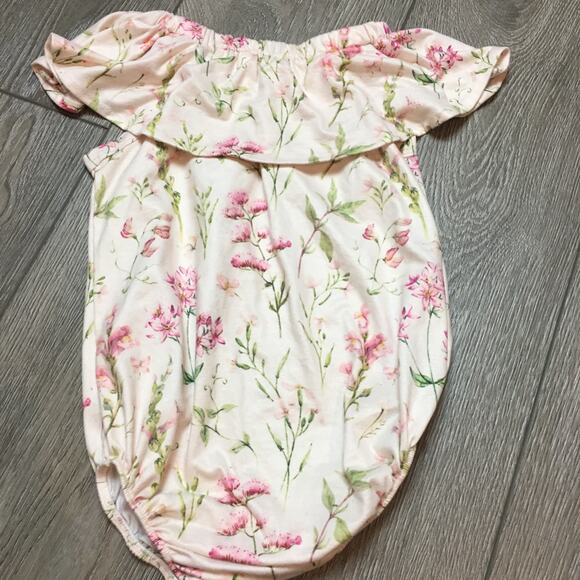 Bailey's Blossom Ruffle Off the Shoulder Floral Pink Sizes 4t Girls Bodysuit - Picture 3 of 6